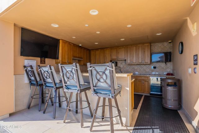 7175 E CAMELBACK Road 607, Scottsdale, AZ 85251