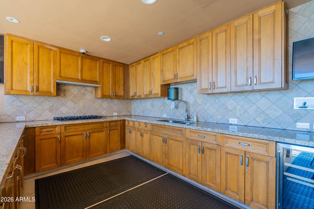 7175 E CAMELBACK Road 607, Scottsdale, AZ 85251