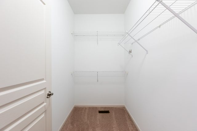 2629 Camberley Circle, Naperville, IL 60564