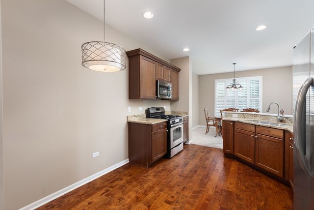 2629 Camberley Circle, Naperville, IL 60564