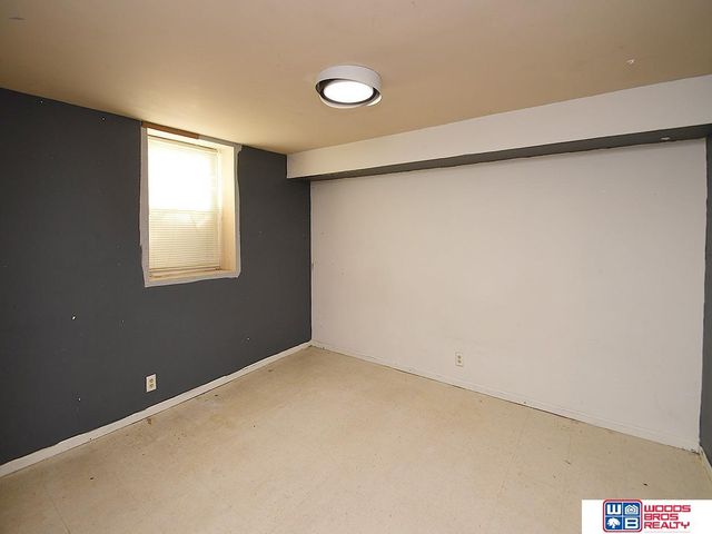 700 S 27th Street, Lincoln, NE 68510