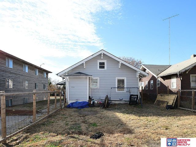 700 S 27th Street, Lincoln, NE 68510