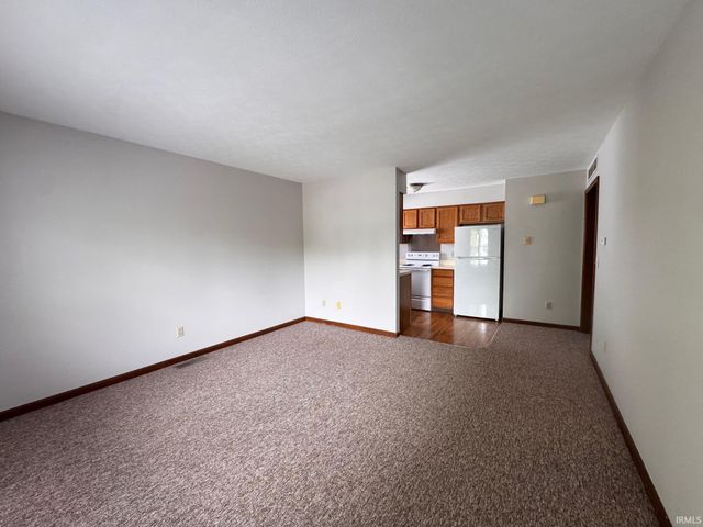 1906 N Sandpiper Drive, Warsaw, IN 46582