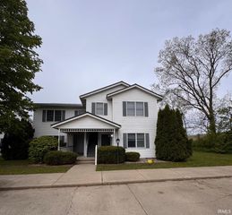 1906 N Sandpiper Drive, Warsaw, IN 46582