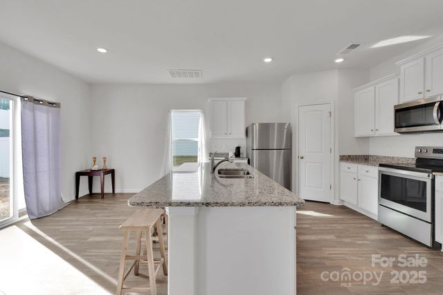 4354 One Mile Way, Charlotte, NC 28215