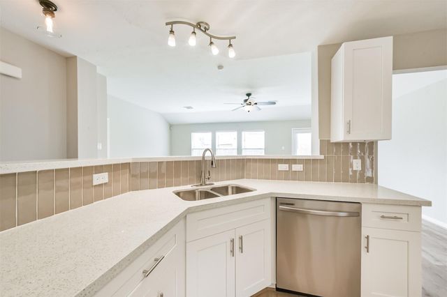 6219 Presidio Drive, Houston, TX 77053