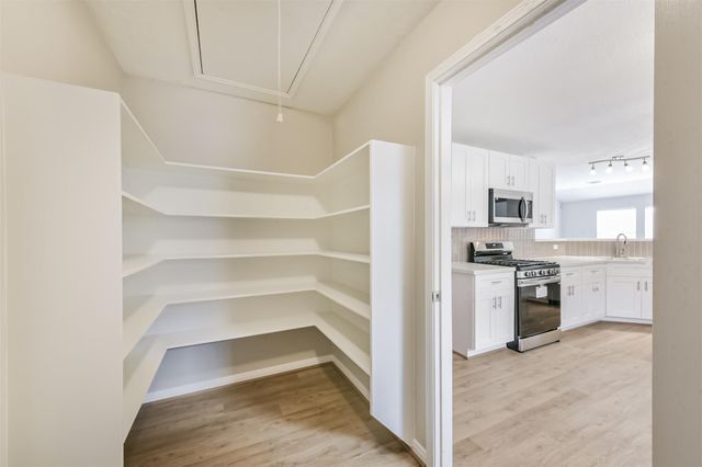 6219 Presidio Drive, Houston, TX 77053