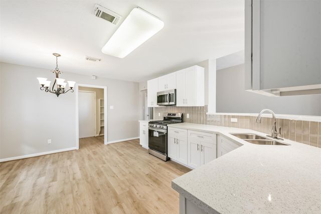 6219 Presidio Drive, Houston, TX 77053