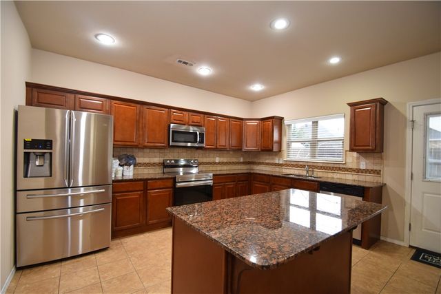 2914 N 14Th Court, Rogers, AR 72758