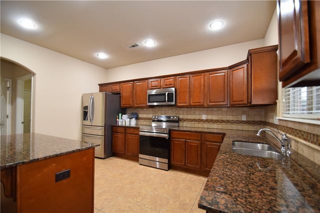 2914 N 14Th Court, Rogers, AR 72758