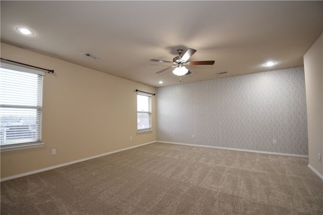 2914 N 14Th Court, Rogers, AR 72758