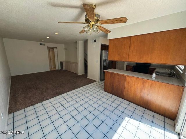 4053 E Woodland Drive, Phoenix, AZ 85048