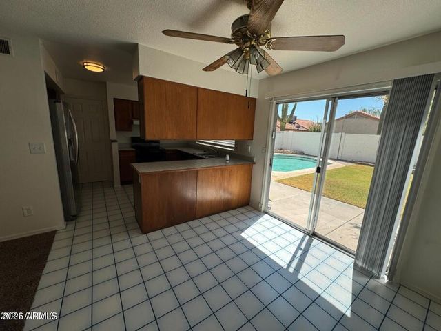 4053 E Woodland Drive, Phoenix, AZ 85048