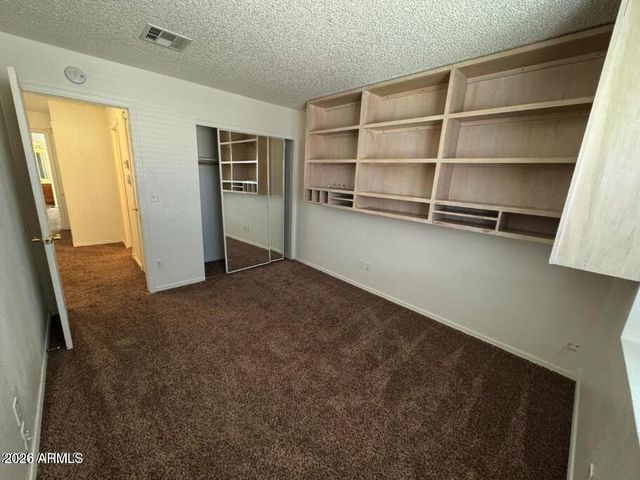 4053 E Woodland Drive, Phoenix, AZ 85048