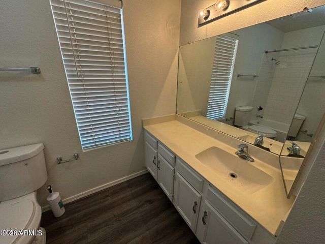 4053 E Woodland Drive, Phoenix, AZ 85048