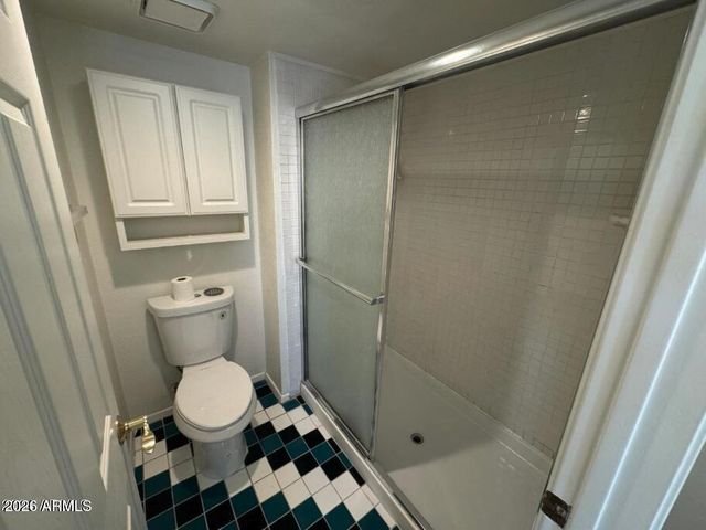4053 E Woodland Drive, Phoenix, AZ 85048