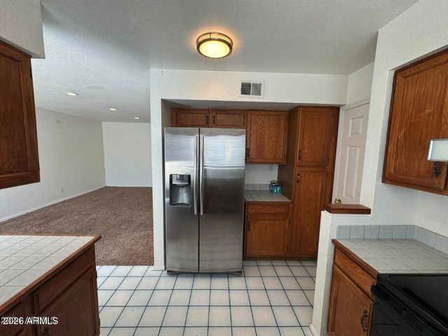 4053 E Woodland Drive, Phoenix, AZ 85048