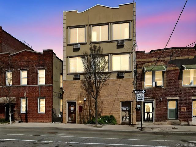 747 E 213th Street, Bronx, NY 10467