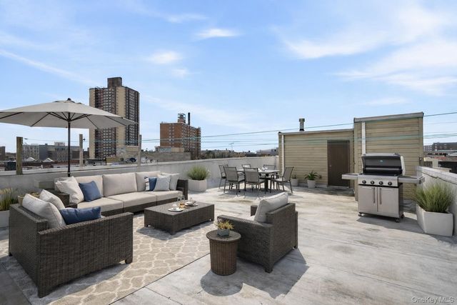 747 E 213th Street, Bronx, NY 10467