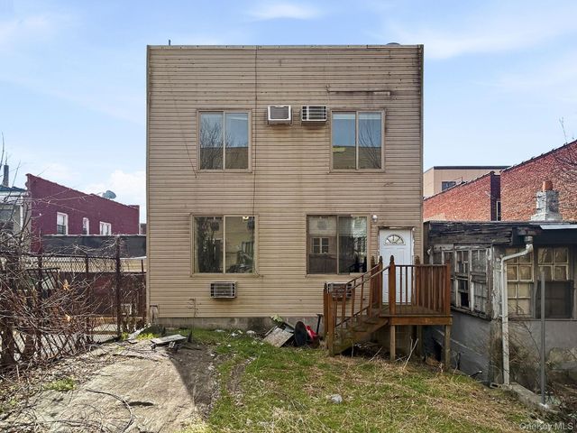 747 E 213th Street, Bronx, NY 10467