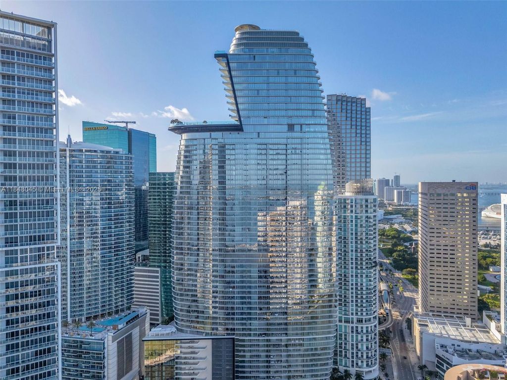 300 S BISCAYNE BLVD WAY 2604, Miami, FL 33131