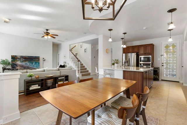 14 Middle Gate Place, The Woodlands, TX 77382
