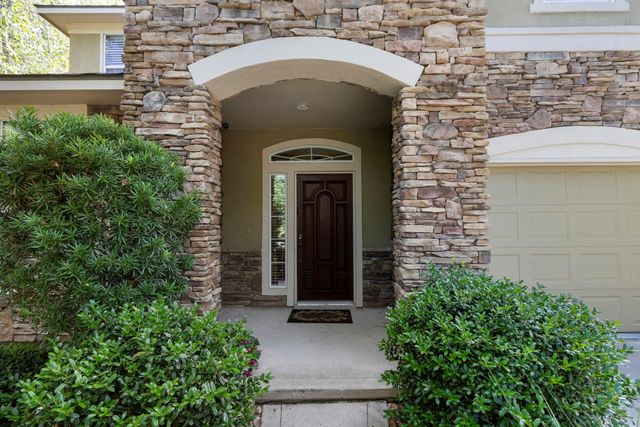 14 Middle Gate Place, The Woodlands, TX 77382