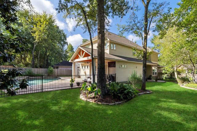 14 Middle Gate Place, The Woodlands, TX 77382