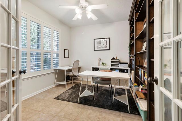 14 Middle Gate Place, The Woodlands, TX 77382