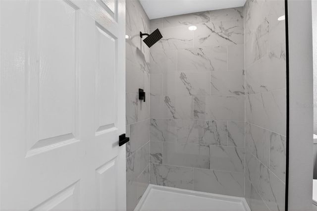 2901 S PALMETTO AVENUE, Sanford, FL 32773