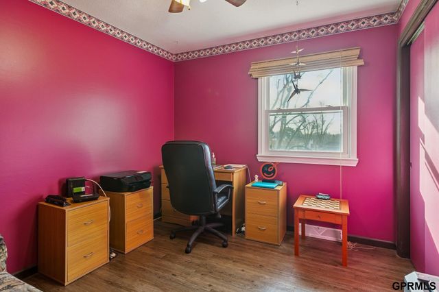 9515 Ames Avenue, Omaha, NE 68134