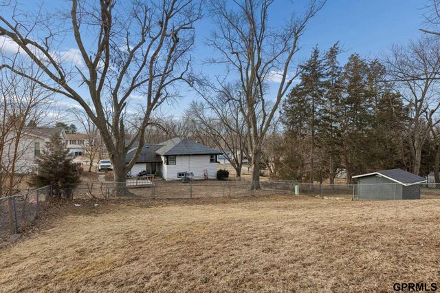 9515 Ames Avenue, Omaha, NE 68134