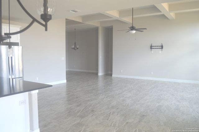 153 medium meadow, Lytle, TX 78052