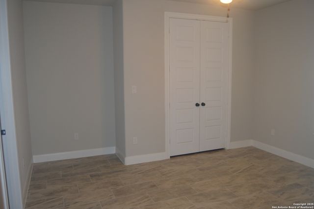 153 medium meadow, Lytle, TX 78052