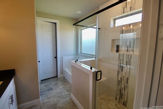 153 medium meadow, Lytle, TX 78052