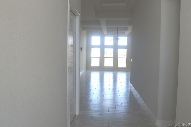 153 medium meadow, Lytle, TX 78052