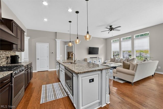 110 Trailhead Lane, Berea, OH 44017