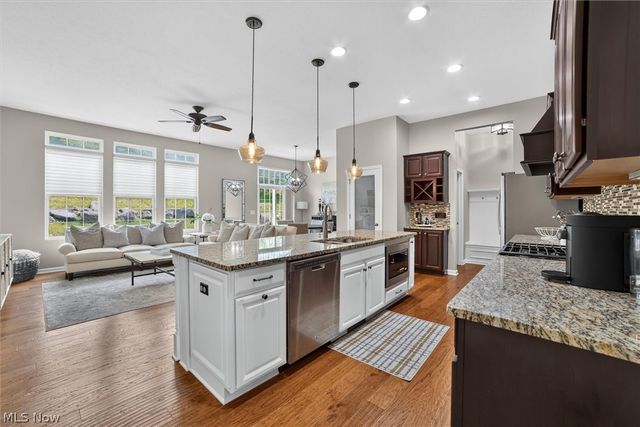 110 Trailhead Lane, Berea, OH 44017