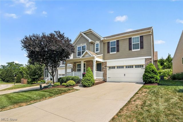 110 Trailhead Lane, Berea, OH 44017