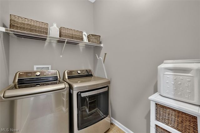 110 Trailhead Lane, Berea, OH 44017