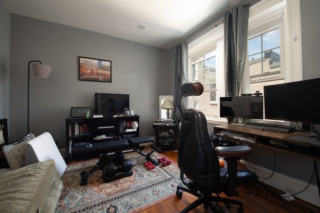 14 Melvin Ave 10, Boston, MA 02134