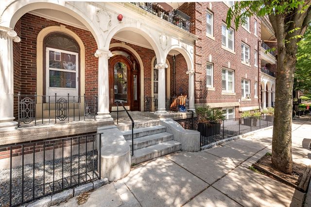 14 Melvin Ave 10, Boston, MA 02134