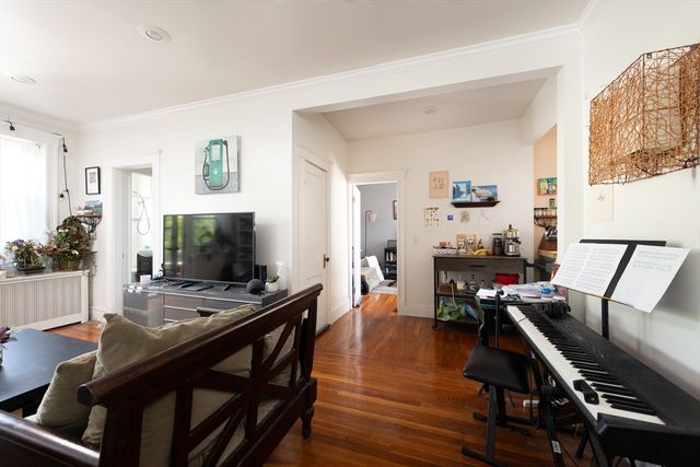 14 Melvin Ave 10, Boston, MA 02134