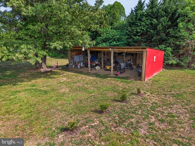 8427 PAMUNKEY RD, Spotsylvania, VA 22551