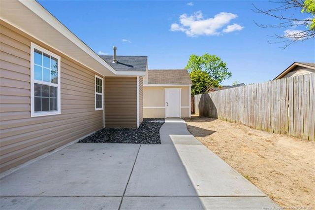 2200 Horsechesnut Place, Fayetteville, NC 28304