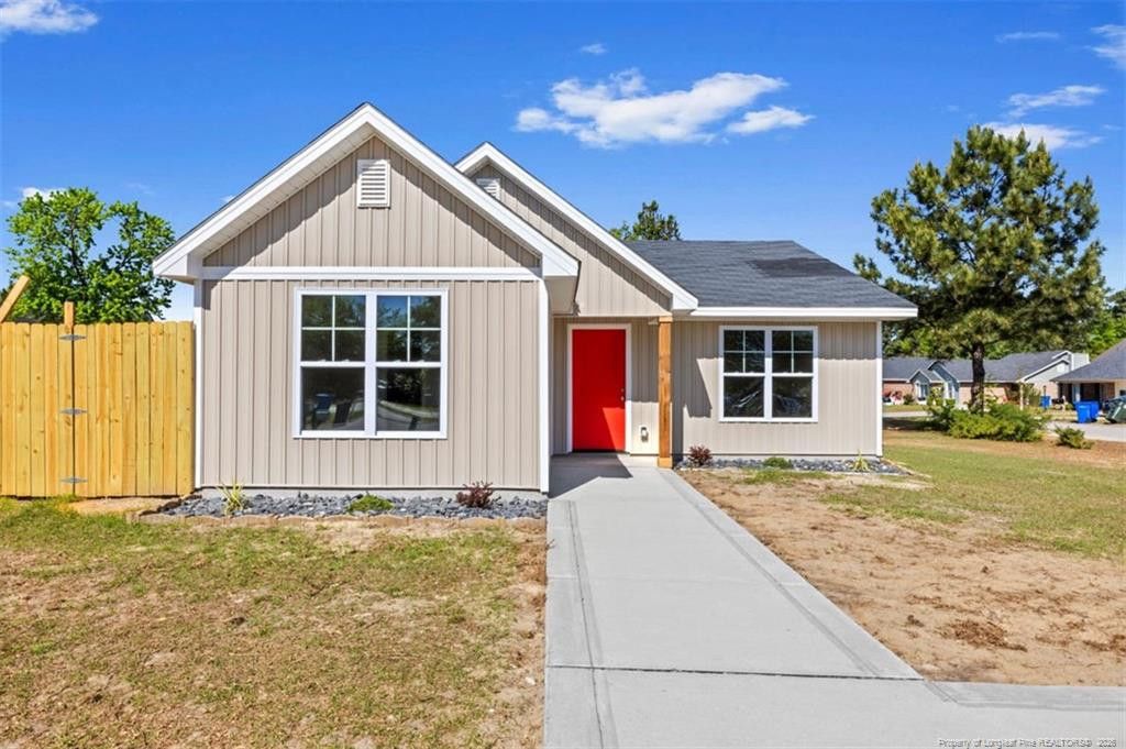 2200 Horsechesnut Place, Fayetteville, NC 28304