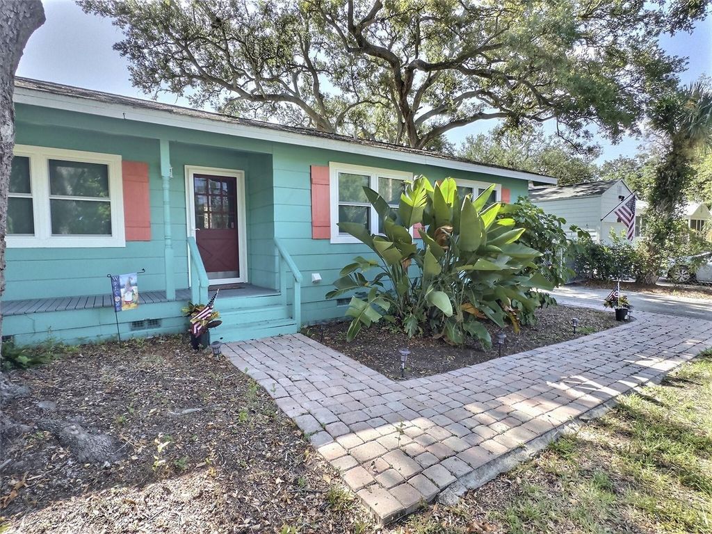 1431 PALOMA LANE, Dunedin, FL 34698