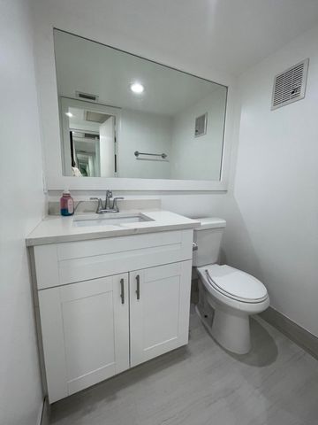 20 PRESCOTT A 20, Deerfield Beach, FL 33442