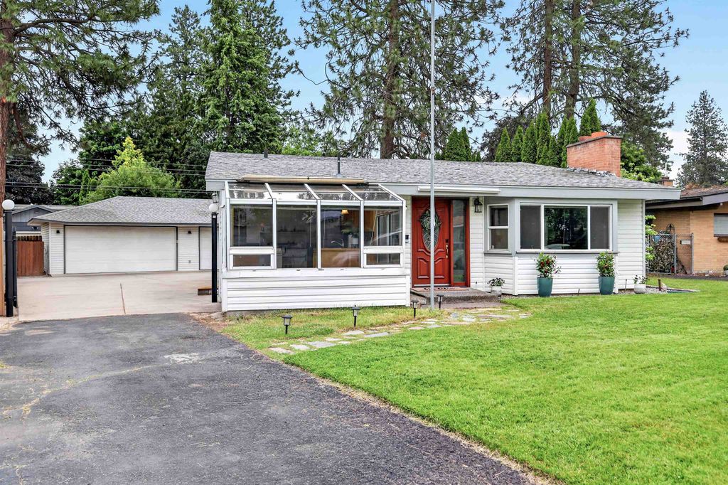 6714 N Stevens St, Spokane, WA 99208