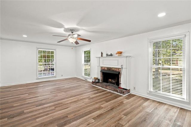 108 E Creekview Drive Drive SW, Rome, GA 30165